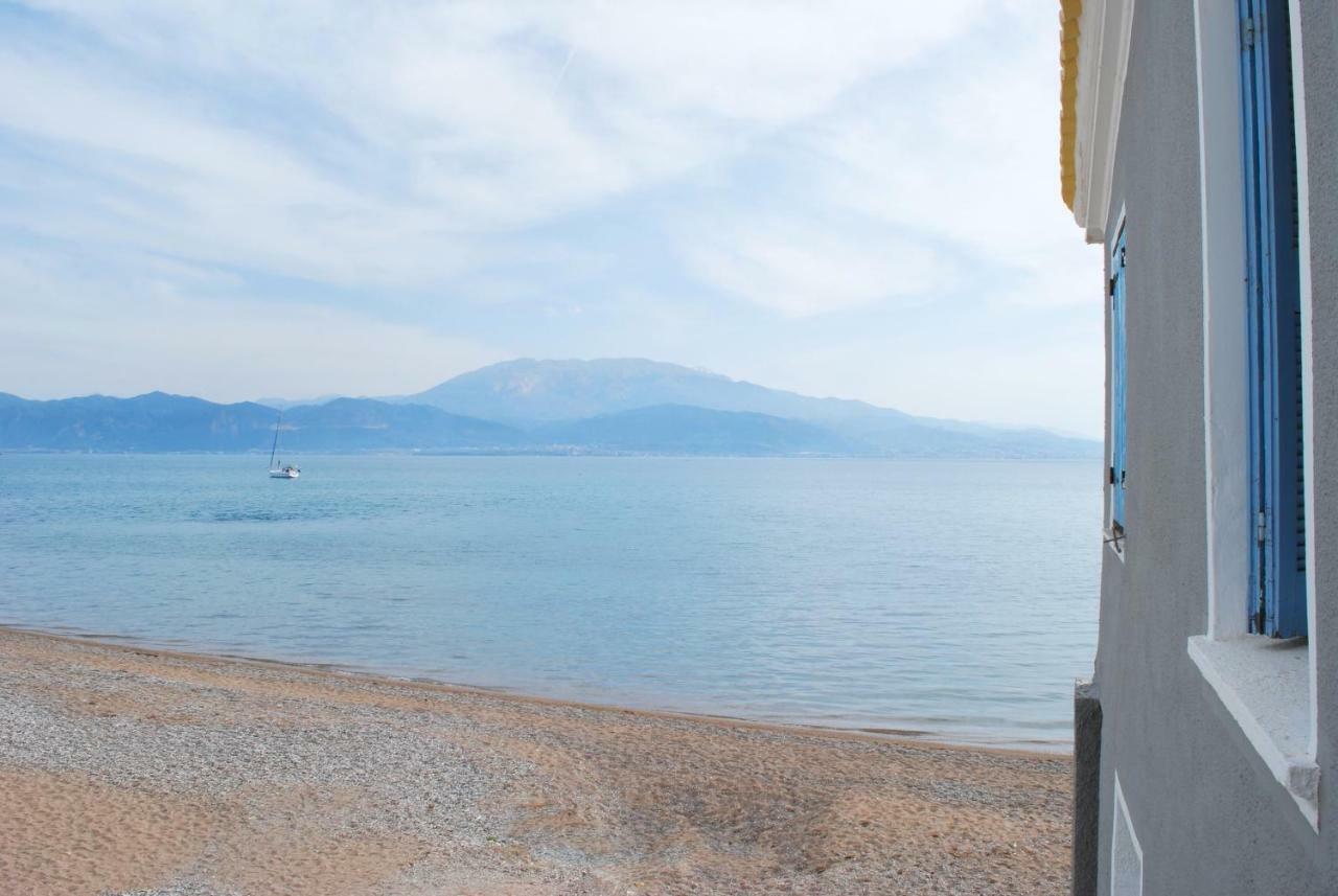 Villa "Pietra E Mare" Nafpaktos Exterior photo
